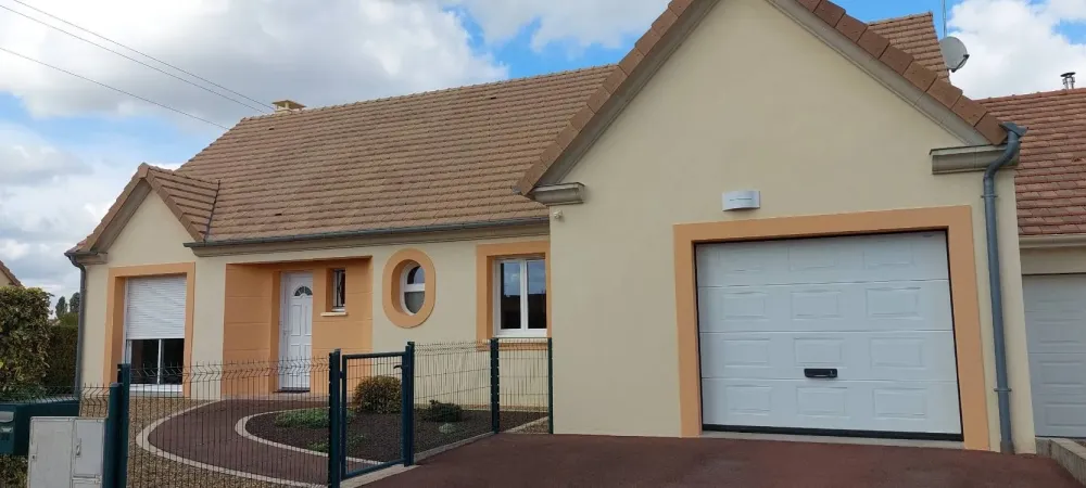 Ravalement de façade près de  Saint-Clément-des-Levées